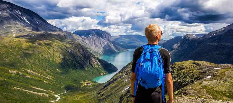 Deportes de aventura. Senderismo. Trekking