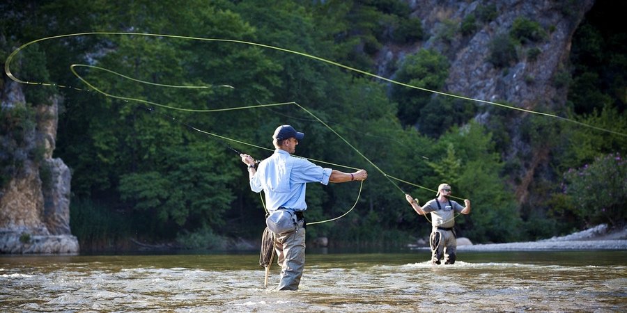 pesca de la mosca en rio